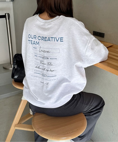 LE MORE（リモア）の「OUR CREATIVE TEAM ' バックロゴスウェット（スウェット・レディース・オートミール/ネイビー/アイボリー・FREE）」の3枚目の写真