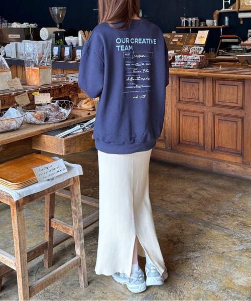 LE MORE（リモア）の「OUR CREATIVE TEAM ' バックロゴスウェット（スウェット・レディース・オートミール/ネイビー/アイボリー・FREE）」の8枚目の写真