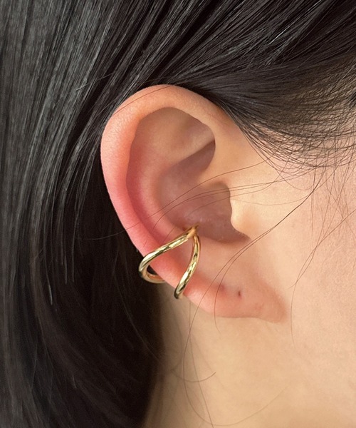 kutir（クティール）の「メタル変形イヤーカフ（イヤーカフ・レディース・シルバー/ゴールド・FREE）」の4枚目の写真