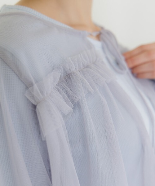 flower(フラワー)の「フリルチュールブラウス(シャツ/ブラウス・レディース・アイボリー/グレー・FREE)」の11枚目の写真