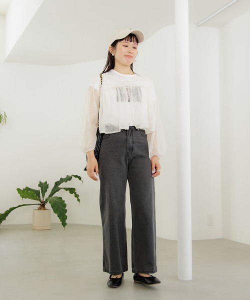 新品未使用 イタリアからお取寄せ 満開に咲く芍薬のガーデン ふわふわフリルシャツ 新品未使用 イタリアからお取寄せ 満開に咲く芍薬のガーデン