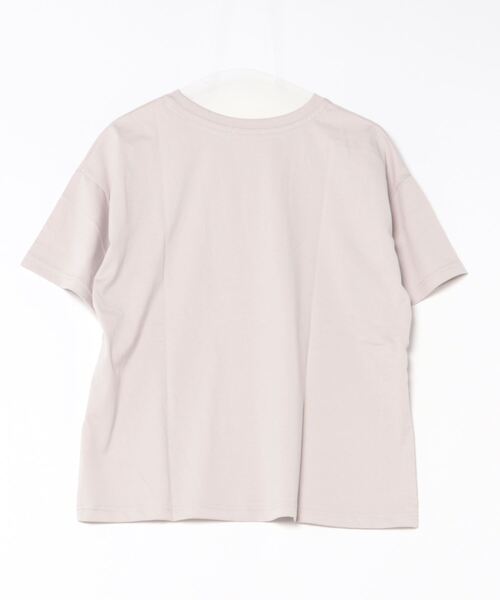 Honeys(ハニーズ)の「ロゴプリントTシャツ(Tシャツ/カットソー・レディース・スミクロ/アイボリー/ピンク系その他/オリーブ/グレイッシュベージュ・S/M/L/LL)」の7枚目の写真