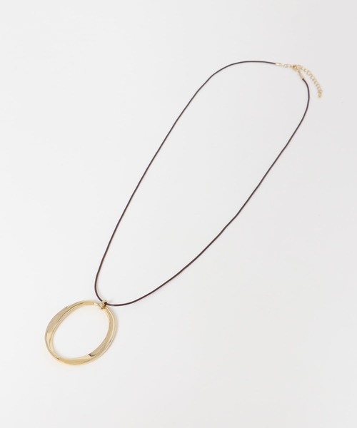 URBAN RESEARCH ROSSO WOMEN（アーバンリサーチ　ロッソ）の「コードデザインネックレス（ネックレス・レディース・ゴールド・FREE）」の2枚目の写真