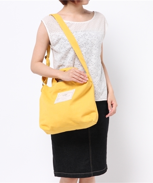 salut!（サリュ!）の「2WAYｶﾗｰﾊﾞｯｸﾞ（ショルダーバッグ・レディース・グリーン/レッド/ホワイト/イエロー・FREE）」の16枚目の写真