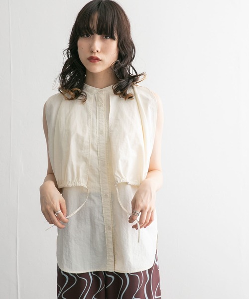 KBF(ケイビーエフ)の「2WAYスリーブブラウス(シャツ/ブラウス・レディース・オレンジ/アイボリー/グレー系その他・ONE)」の4枚目の写真