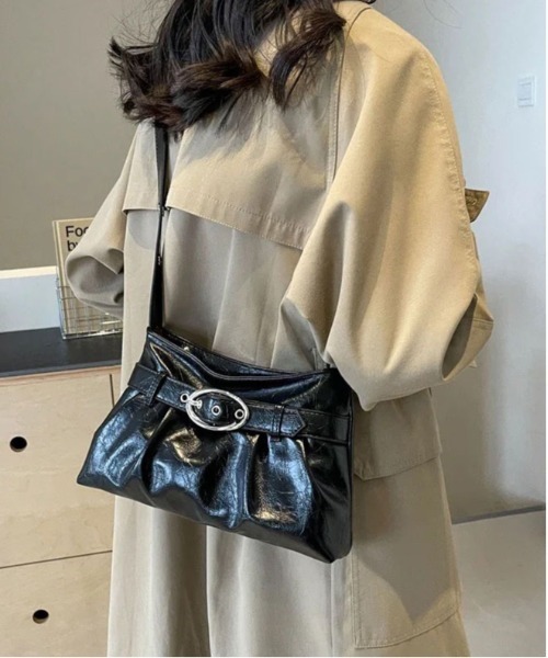 BARELY BLUE（ベアリーブルー）の「【 BARELY BLUE / ベアリーブルー 】 フロント ギャザー ベルト ハンドバッグ（ショルダーバッグ・レディース・シルバー/グレー/ブラック/ホワイト・FREE）」の20枚目の写真