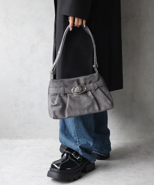BARELY BLUE（ベアリーブルー）の「【 BARELY BLUE / ベアリーブルー 】 フロント ギャザー ベルト ハンドバッグ（ショルダーバッグ・レディース・シルバー/グレー/ブラック/ホワイト・FREE）」の22枚目の写真