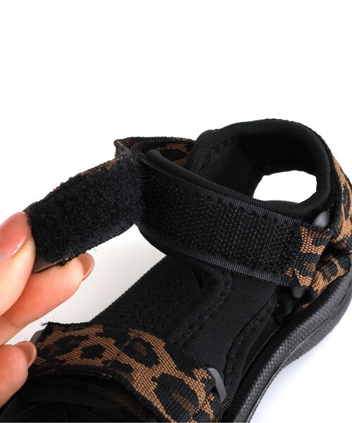 BREEZE（ブリーズ）の「アクティブテープサンダル（サンダル・キッズ・アイボリー/ブラック/ブラウン/レインボー・18/19/20/21/16/17/13/14/15 ）」の21枚目の写真