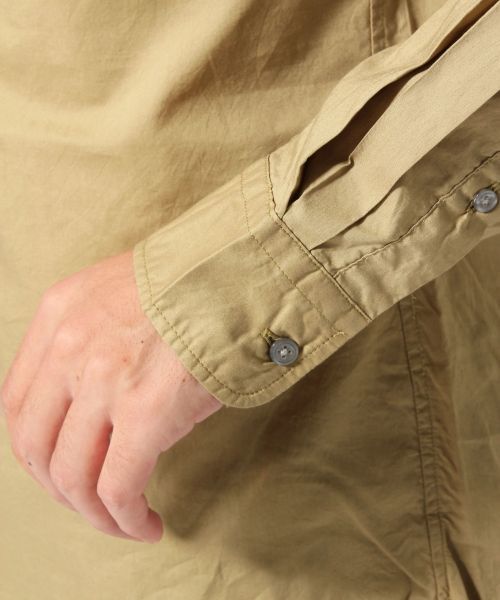 RAGEBLUE（レイジブルー）の「＜トレンドのロング丈＞60/プルオーバーバンドカラーロングシャツ/569177（シャツ/ブラウス・メンズ・ホワイト/キャメル/その他・MEDIUM/LARGE）」の9枚目の写真