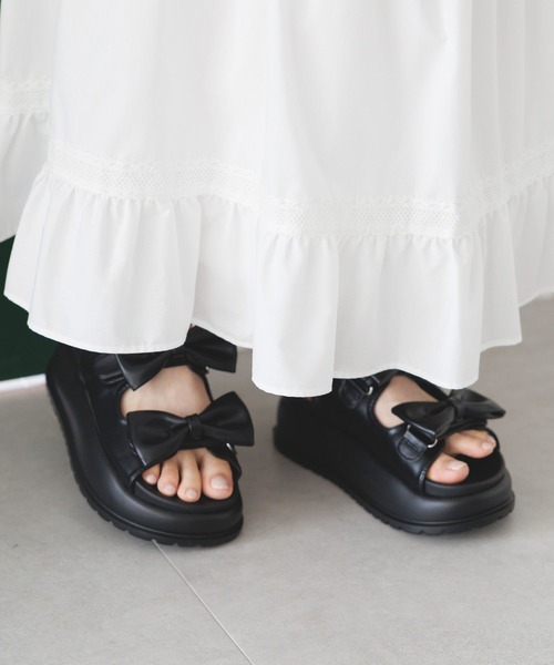 3.3 Field Trip （3.3フィールドトリップ）の「3.3 Field Trip／ダブル リボン サンダル（サンダル・レディース・その他1/ブラック・LARGE/MEDIUM）」の4枚目の写真