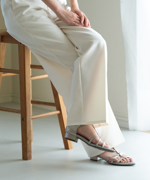 JELLY BEANS（ジェリービーンズ）の「ポインテッドクロスTストラップサンダル(210-40394)JELLY BEANS(ジェリービーンズ)（サンダル・レディース・シルバー/ブラック/ライトピンク・S/M/L）」の21枚目の写真