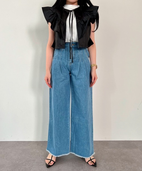 Solace(ソレイス)の「タックワイドデニムパンツ(デニムパンツ・レディース・ブルー・SMALL/MEDIUM)」の14枚目の写真