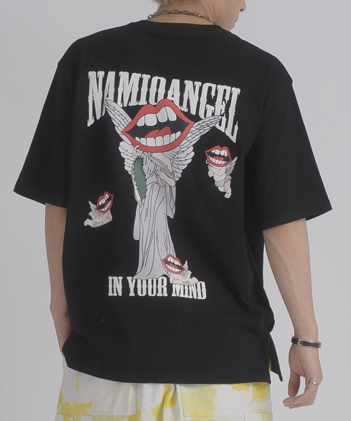 RE730(アールイーセブンサーティー)の「【RE730】 エンジェルになったなみおくんプリント 半袖Tシャツ(Tシャツ/カットソー・メンズ・ブラック/オフホワイト・X-LARGE/LARGE/MEDIUM)」の2枚目の写真