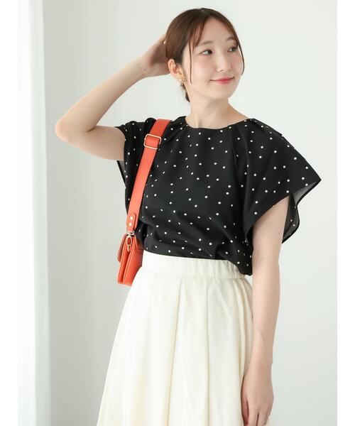 Te chichi TERRASSE（テチチテラス）の「【セットアップ可】麻調タックブラウス（シャツ/ブラウス・レディース・ベージュ/ブラック/チャコールグレー・F）」の2枚目の写真