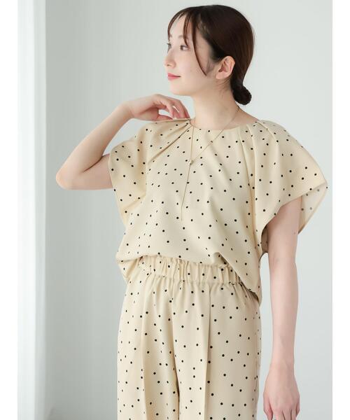 Te chichi TERRASSE（テチチテラス）の「【セットアップ可】麻調タックブラウス（シャツ/ブラウス・レディース・ベージュ/ブラック/チャコールグレー・F）」の4枚目の写真