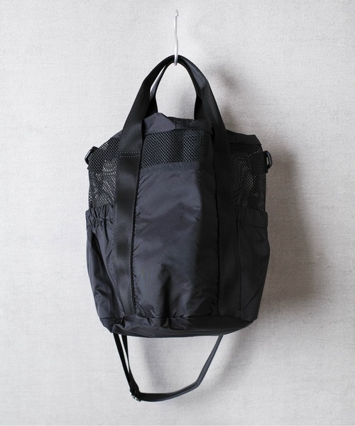 FREDRIK PACKERS(フレドリックパッカーズ)の「『FREDRIK PACKERS』210D COLUMN TOTE BAG 210デニール コラム トートバッグ(ショルダーバッグ・レディース・ブラック/ベージュ・FREE)」の8枚目の写真