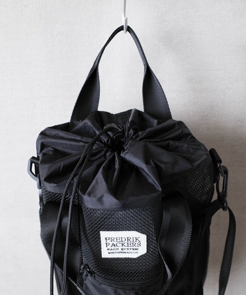 FREDRIK PACKERS(フレドリックパッカーズ)の「『FREDRIK PACKERS』210D COLUMN TOTE BAG 210デニール コラム トートバッグ(ショルダーバッグ・レディース・ブラック/ベージュ・FREE)」の9枚目の写真