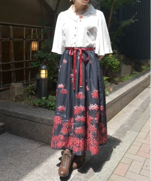 M　 黒　新品未使用　　axesfemme　彼岸花　ワンピース Amazon.co.jp: [アクシーズファム] 彼岸花柄ワンピース