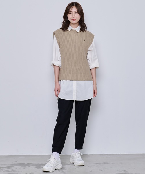 Arnold Palmer(アーノルドパーマー)の「ニットベスト × シャツ チュニック レイヤード セット(アンサンブル・レディース・ベージュ/ブラック・S/M/L)」の20枚目の写真