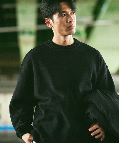 FREAK'S STORE（フリークスストア）の「限定展開 リラックスフィット イージーケア ウォッシャブル クルーネックニット（ニット/セーター・メンズ・グレイッシュブルー/グリーン/レッド/グレー/ネイビー/ダークブラウン/ブラック・SMALL/MEDIUM/LARGE）」の21枚目の写真