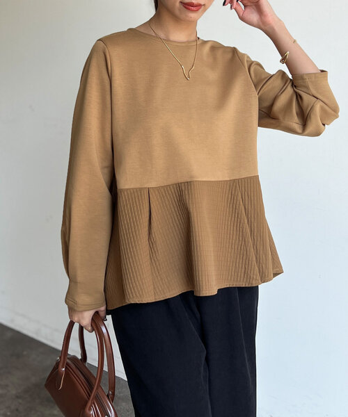 Chez toi(シェトワ)の「ダンボール×ジャガード切替ペプラムプルオーバー(Tシャツ/カットソー・レディース・ブラック/キャメル/ネイビー・FREE)」の7枚目の写真