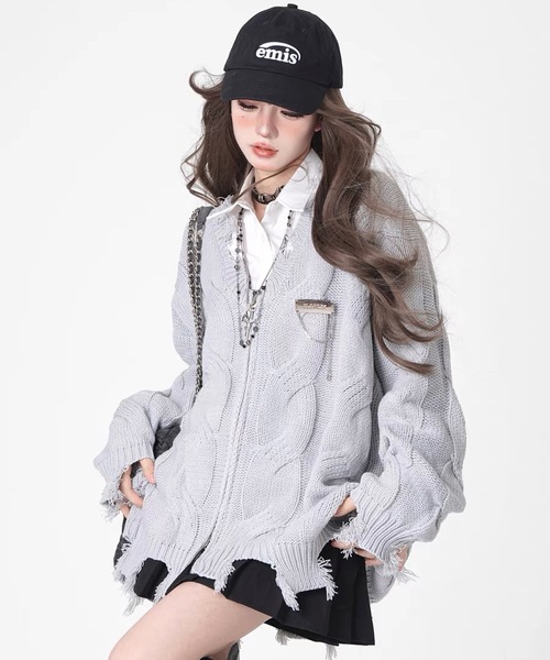lilful（リルフル）の「ワンポイントシルバーアクセント クラッシュダブルジップ ニットカーディガントップス（ニット/セーター・レディース・ホワイト/グレー/ブラック・F）」の10枚目の写真