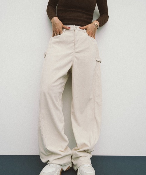 HANNE（アン）の「サイドタックコーデュロイパンツ（その他パンツ・レディース・ブラック/アイボリー・MEDIUM/SMALL）」の21枚目の写真