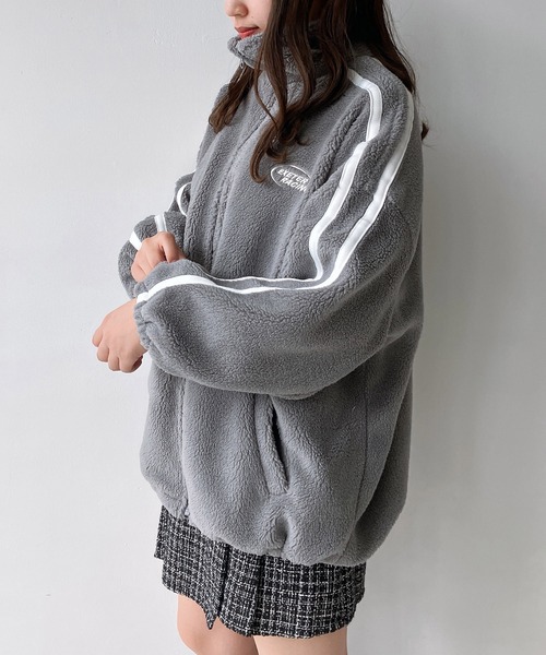Piyoko様 ボアブルゾン Sグレー AS KNOW AS plus（アズノゥアズプラス）の「◇ワンポイントロゴ