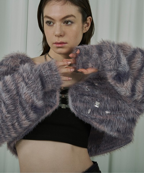 Ezick（エジック）の「Stuffed shaggy ビジューニットカーディガン（カーディガン/ボレロ・レディース・グレー系その他/ブラック/ボルドー・FREE）」の2枚目の写真