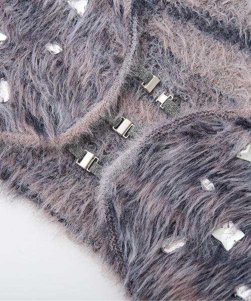 Ezick（エジック）の「Stuffed shaggy ビジューニットカーディガン（カーディガン/ボレロ・レディース・グレー系その他/ブラック/ボルドー・FREE）」の18枚目の写真