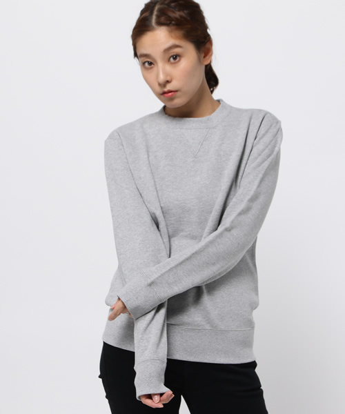 Champion(チャンピオン)の「【CHAMPION】無地プルオーバー(パーカー・レディース・グレー/ワイン/ブラック/グリーン/ネイビー/ホワイト・MEDIUM/LARGE/SMALL)」の3枚目の写真