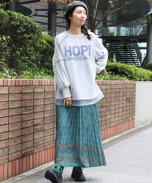 チチカカ(チチカカ)の「チュールレイヤードスウェットプルオーバー(Tシャツ/カットソー・レディース・グレー/ブラック/カーキ・FREE)」の5枚目の写真