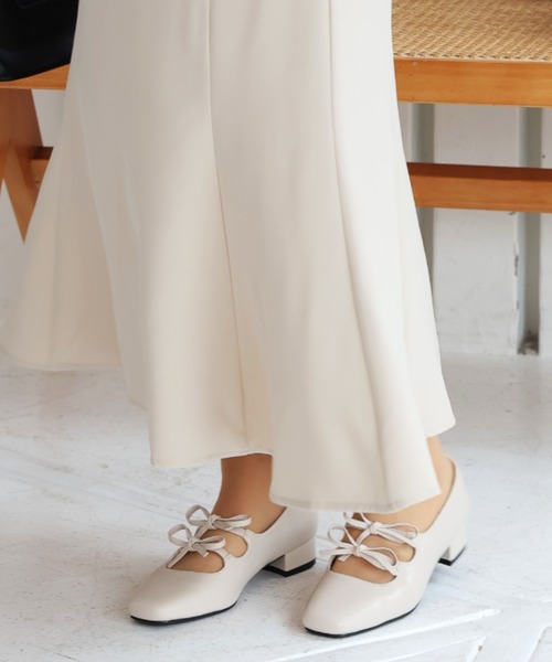 VIVIAN(ヴィヴィアン)の「スクエアトゥダブルリボンパンプス 結婚式 二次会 パーティー フォーマル オケージョン(パンプス・レディース・ブラック系その他2/シルバー/ベージュ・LL/S/M/L)」の21枚目の写真