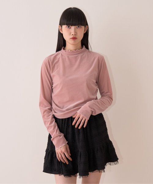 Mi-je(ミジェ)の「シアーベロアトップス【韓国ファッション】(Tシャツ/カットソー・レディース・ブラック/アイボリー/ネイビー/ピンク・M/S)」の4枚目の写真