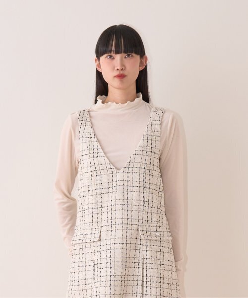 Mi-je(ミジェ)の「シアーベロアトップス【韓国ファッション】(Tシャツ/カットソー・レディース・ブラック/アイボリー/ネイビー/ピンク・M/S)」の1枚目の写真