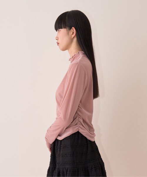 Mi-je(ミジェ)の「シアーベロアトップス【韓国ファッション】(Tシャツ/カットソー・レディース・ブラック/アイボリー/ネイビー/ピンク・M/S)」の11枚目の写真