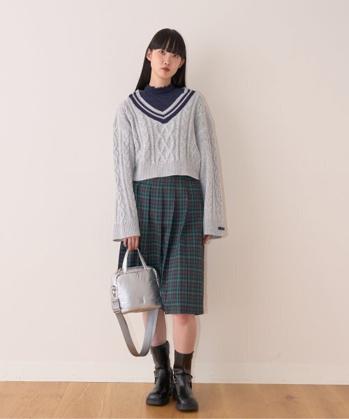 Mi-je(ミジェ)の「シアーベロアトップス【韓国ファッション】(Tシャツ/カットソー・レディース・ブラック/アイボリー/ネイビー/ピンク・M/S)」の8枚目の写真