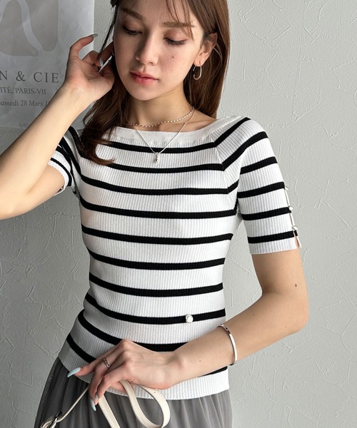 mily bilet（ミウィビレット）の「【mily bilet】大人可愛い抜け感！袖開きボタンサマーニット(半袖)（Tシャツ/カットソー・レディース・ブラック/アイボリー/ホワイト×ブラック/ライトグレー・LARGE/MEDIUM/SMALL/X-LARGE）」の7枚目の写真