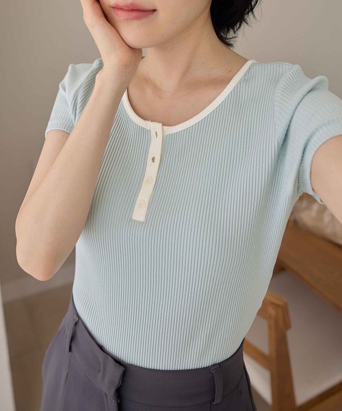 CHAN ME(チャンミ)の「ヘンリーネック半袖プルオーバー(Tシャツ/カットソー・レディース・ホワイト/ブラック/ブルー・MEDIUM/LARGE/X-LARGE)」の3枚目の写真