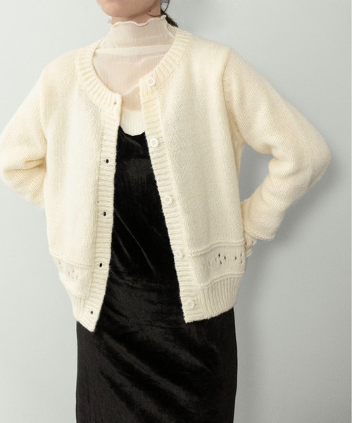 on:nue(オンニュ)の「【on:nue】パンチングニットカーディガン(カーディガン/ボレロ・レディース・アイボリー/スカイブルー・FREE)」の2枚目の写真