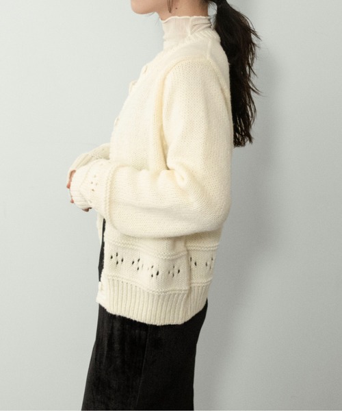 on:nue(オンニュ)の「【on:nue】パンチングニットカーディガン(カーディガン/ボレロ・レディース・アイボリー/スカイブルー・FREE)」の11枚目の写真