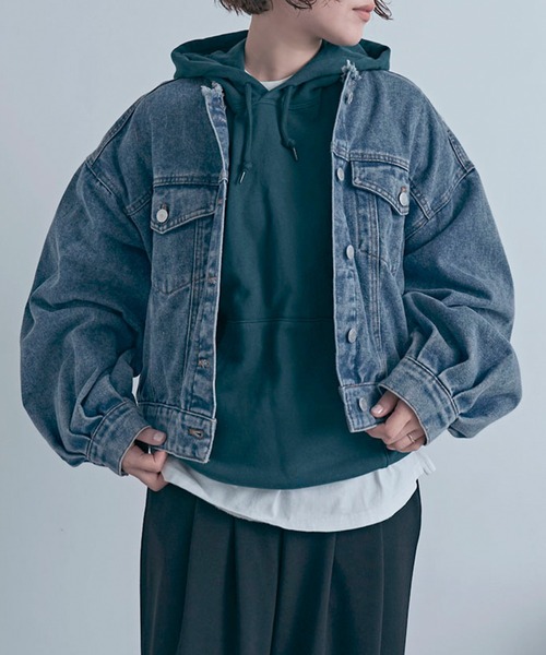 Social GIRL（ソーシャルガール）の「ボリューム袖 ショート丈 カットオフ ノーカラーデニムジャケット Gジャン（デニムジャケット・レディース・ブラック/ライトブルー/ブルー・M/L）」の3枚目の写真