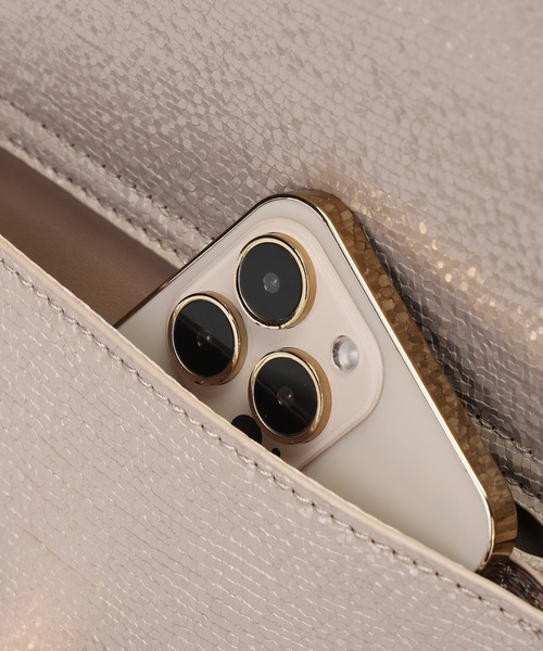 MERCURYDUO（マーキュリーデュオ）の「【MERCURYDUO/マーキュリーデュオ】メタリッククラック調型押し フラップハンドバッグ（ハンドバッグ・レディース・グレイッシュベージュ/アイボリー/ブラック・FREE）」の16枚目の写真