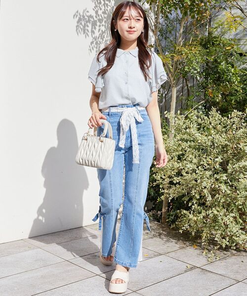 MAJESTIC LEGON（マジェスティックレゴン）の「2wayフリルスリーブブラウス（シャツ/ブラウス・レディース・グリーン系その他/ブルー系その他2/アイボリー/ホワイト系その他2/グレイッシュベージュ/ホワイト系その他3・MEDIUM）」の7枚目の写真