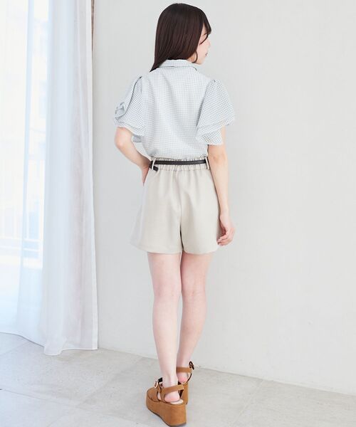 MAJESTIC LEGON（マジェスティックレゴン）の「2wayフリルスリーブブラウス（シャツ/ブラウス・レディース・グリーン系その他/ブルー系その他2/アイボリー/ホワイト系その他2/グレイッシュベージュ/ホワイト系その他3・MEDIUM）」の13枚目の写真