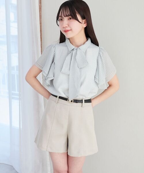 MAJESTIC LEGON（マジェスティックレゴン）の「2wayフリルスリーブブラウス（シャツ/ブラウス・レディース・グリーン系その他/ブルー系その他2/アイボリー/ホワイト系その他2/グレイッシュベージュ/ホワイト系その他3・MEDIUM）」の14枚目の写真