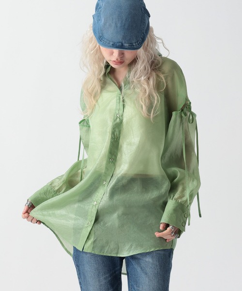 FOREVER 21（フォーエバー トゥエンティーワン）の「【2025SS】カットアウトシアーシャツ（シャツ/ブラウス・レディース・グリーン/ナチュラル/ブルー/ブラック・FREE）」の11枚目の写真