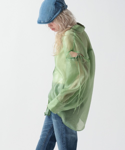 FOREVER 21（フォーエバー トゥエンティーワン）の「【2025SS】カットアウトシアーシャツ（シャツ/ブラウス・レディース・グリーン/ナチュラル/ブルー/ブラック・FREE）」の12枚目の写真