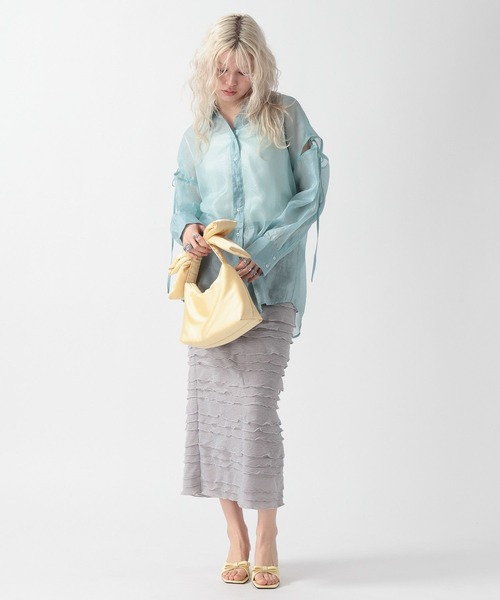 FOREVER 21（フォーエバー トゥエンティーワン）の「【2025SS】カットアウトシアーシャツ（シャツ/ブラウス・レディース・グリーン/ナチュラル/ブルー/ブラック・FREE）」の17枚目の写真