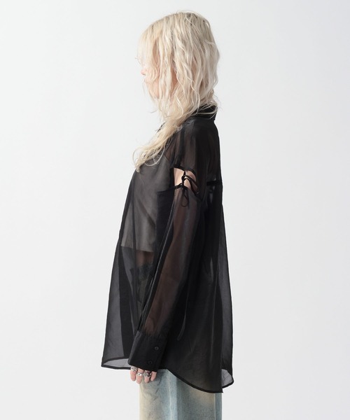 FOREVER 21（フォーエバー トゥエンティーワン）の「【2025SS】カットアウトシアーシャツ（シャツ/ブラウス・レディース・グリーン/ナチュラル/ブルー/ブラック・FREE）」の20枚目の写真